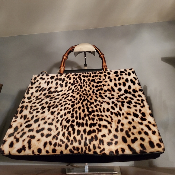 Gucci Calfskin Leopard Handbag - Picture 3 of 6